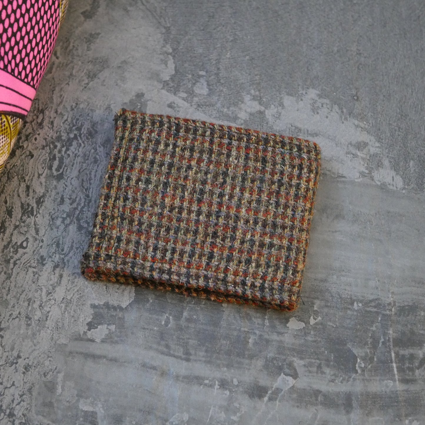 Brown Handmade Bi-Fold Wallet – Upcycled Harris Tweed & Bicycle Inner Tubes